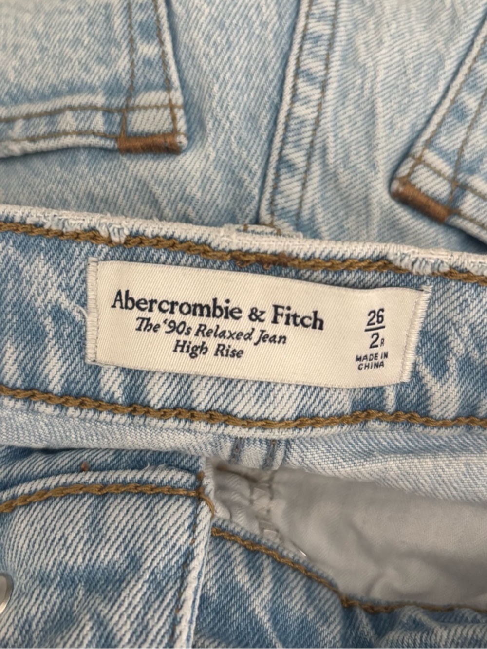 Abercrombie & Fitch Women's Size 26/2 R Blue High Rise The 90s Relaxed Jean - Picture 2 of 4